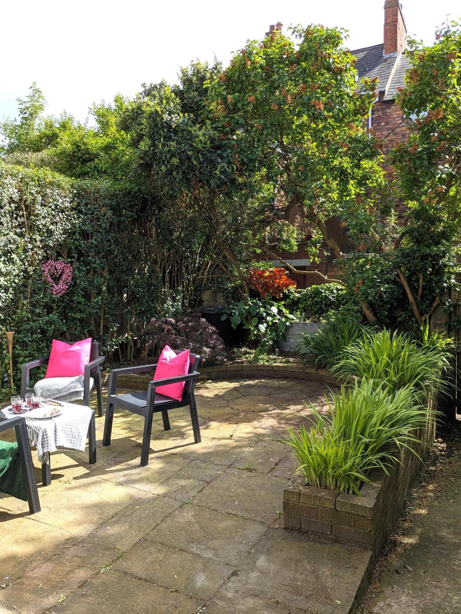 Heart Of Belfast With Private Garden Villa Екстериор снимка